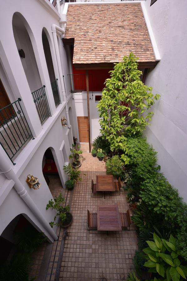 Neighbor Phuthon Bed & Breakfast Банкок Екстериор снимка