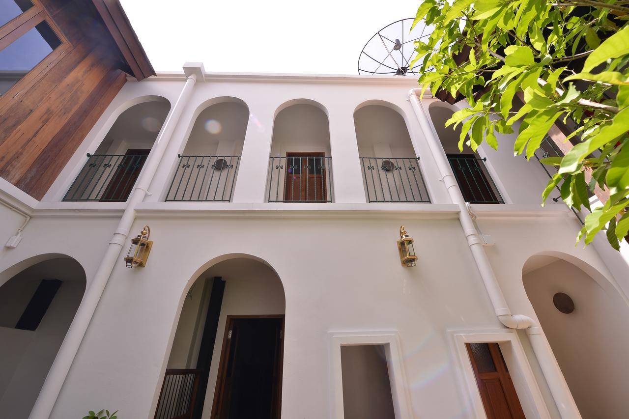 Neighbor Phuthon Bed & Breakfast Банкок Екстериор снимка